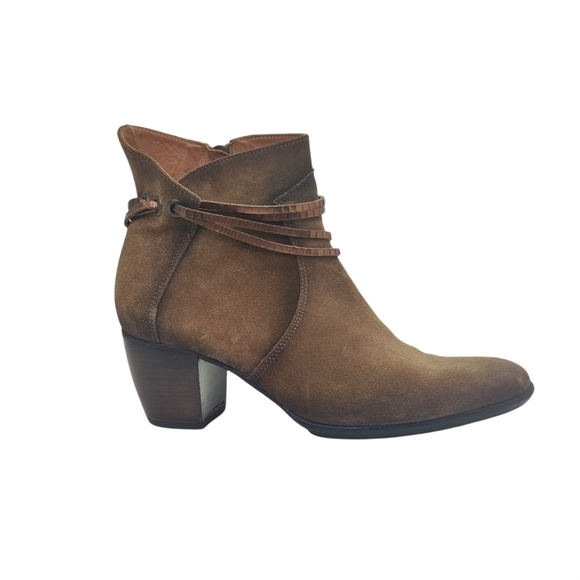 Sundance Liliana Booties Chocolate Suede  36 / 5.5